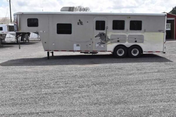 2007 American Spirit 8308LQ 3 Horse Trailer with 8' Short Wall - Image 8