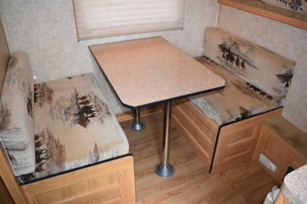 2007 American Spirit 8308LQ 3 Horse Trailer with 8' Short Wall - Image 15