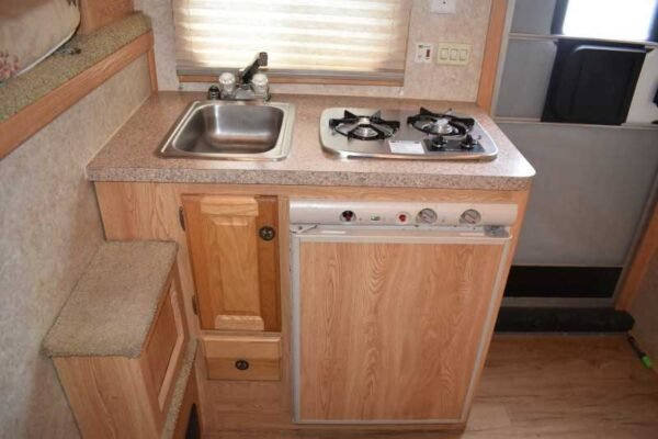 2007 American Spirit 8308LQ 3 Horse Trailer with 8' Short Wall - Image 13