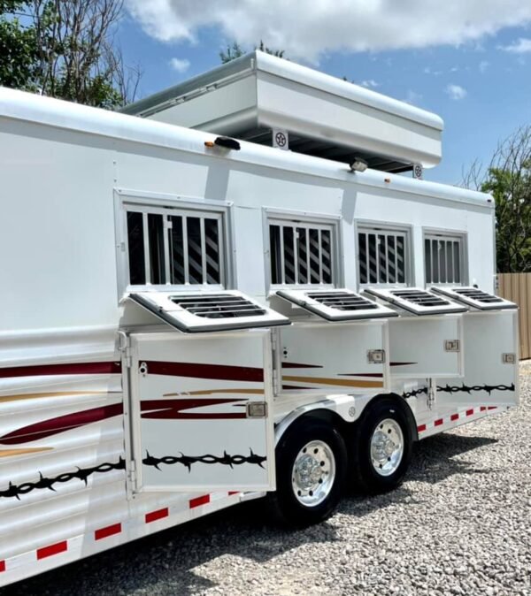 2005 Bloomer 4h Lq/Side Reverse Load/Full Rear Tack - Image 38