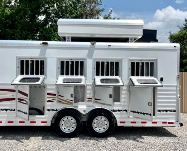 2005 Bloomer 4h Lq/Side Reverse Load/Full Rear Tack - Image 40