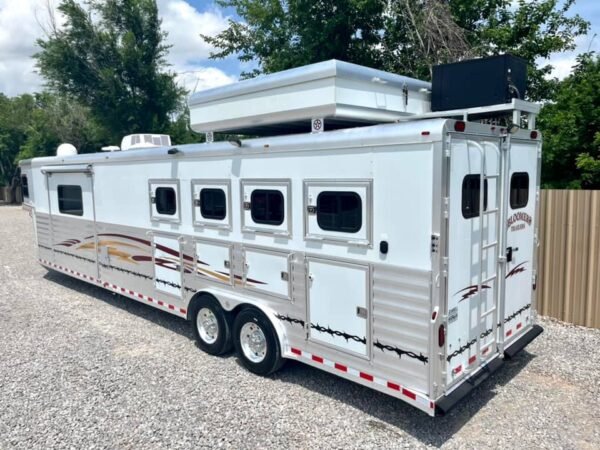 2005 Bloomer 4h Lq/Side Reverse Load/Full Rear Tack - Image 43