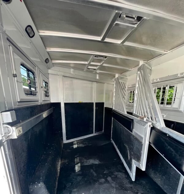 2005 Bloomer 4h Lq/Side Reverse Load/Full Rear Tack - Image 58