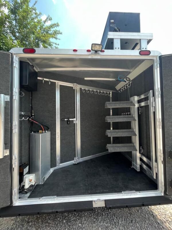 2005 Bloomer 4h Lq/Side Reverse Load/Full Rear Tack - Image 67