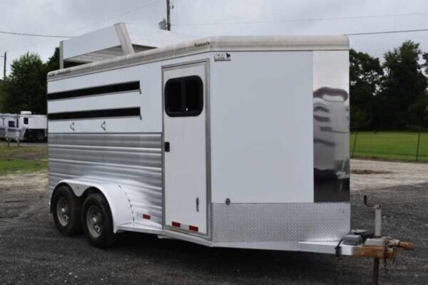 2012 CM 3HBP 3 Horse Trailer - Image 11