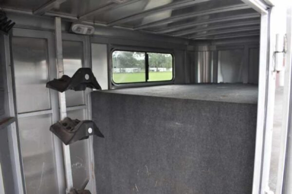 2018 Adam 7304GN 3 Horse Trailer - Image 7