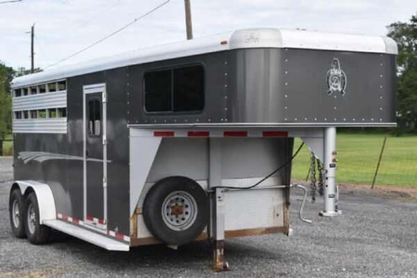 2018 Adam 7304GN 3 Horse Trailer - Image 15