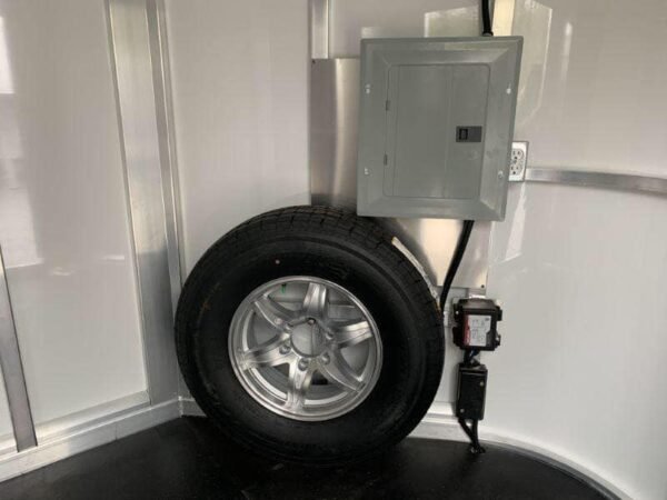 2020 19' CIMARRON BUMPER PULL 6 PEN STOCK TRAILER - Image 14