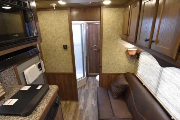 2018 Lakota Charger LQ Stock Trailer with 9' Short Wall - Image 11