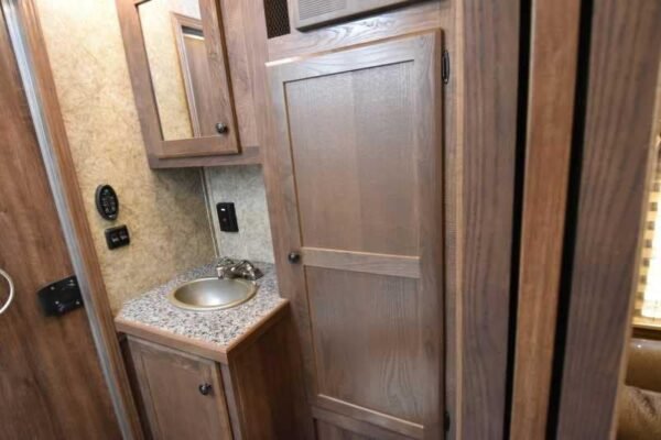 2018 Lakota Charger LQ Stock Trailer with 9' Short Wall - Image 20