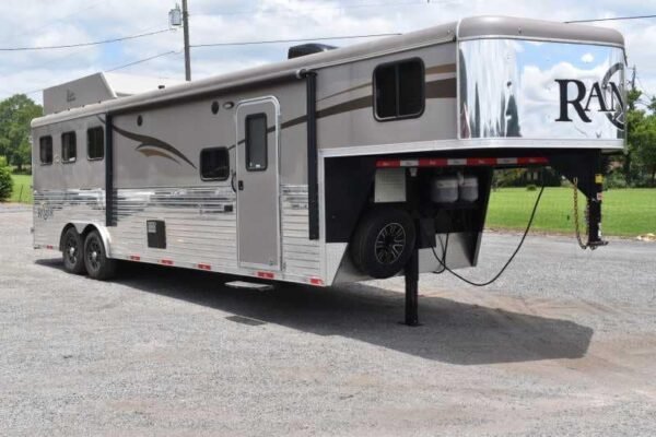 2015 Bison Ranger 3LQ Horse Trailer with 10' Short Wall - Image 2