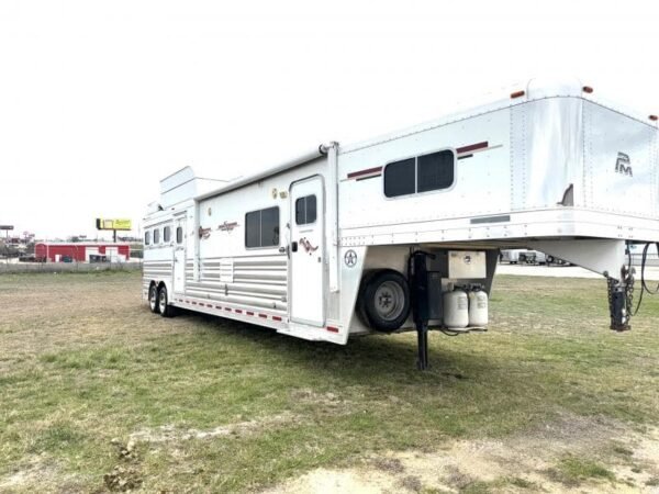 2011 Platinum Coach 4 Horse 15 SW Rear Load Horse Trailer - Image 3