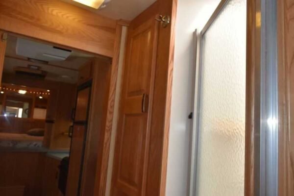 2005 Sundowner Sunlite  6LQ Horse Trailer with 11' Short Wall 725 Grand Sierra 8612GLQ MidTack - Image 26