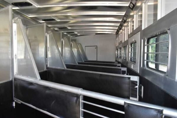 2005 Sundowner Sunlite  6LQ Horse Trailer with 11' Short Wall 725 Grand Sierra 8612GLQ MidTack - Image 15