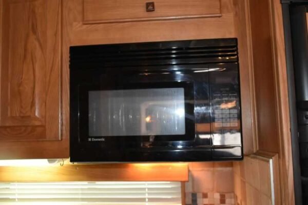 2005 Sundowner Sunlite  6LQ Horse Trailer with 11' Short Wall 725 Grand Sierra 8612GLQ MidTack - Image 31
