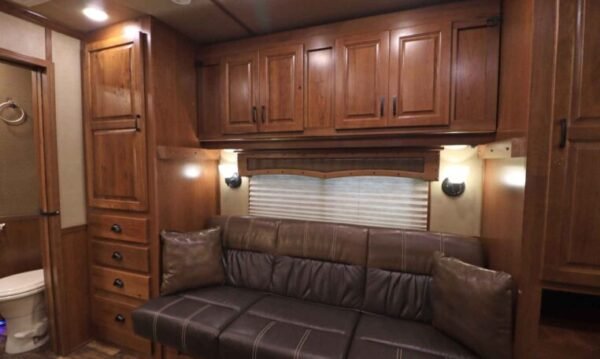 2019 Lakota Bighorn 6 Horse Side Load Trailer - Image 24