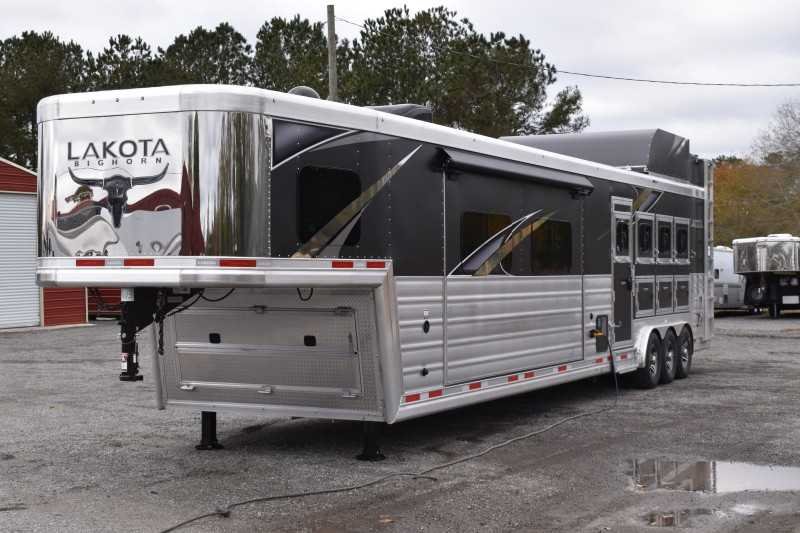 2021 lakota bighorn 8418glqug 4 horse trailer with 18' short wall
