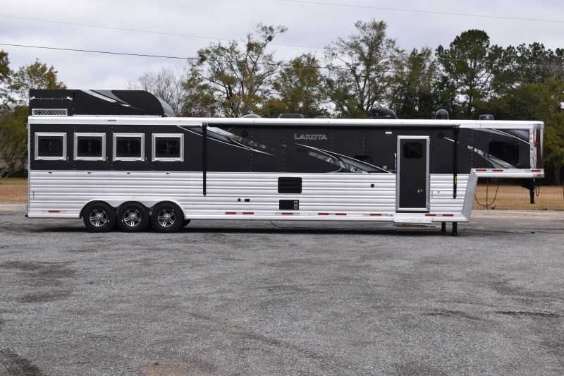 2021 lakota bighorn 8418glqug 4 horse trailer with 18' short wall