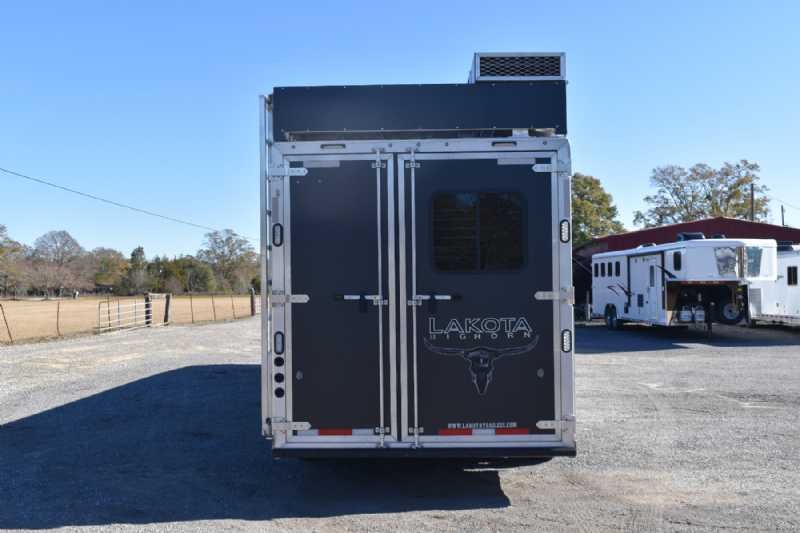 2021 lakota bighorn 8418glqug 4 horse trailer with 18' short wall