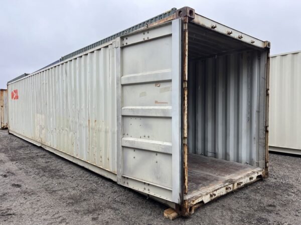 40f storage container standard height wind and water tight used