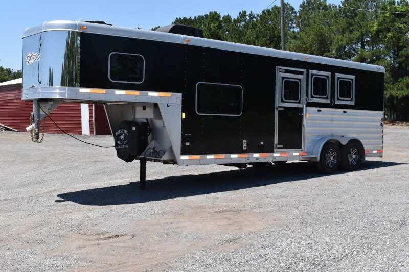 2017 exiss escape 7308lq 3 horse trailer with 8′ short wall