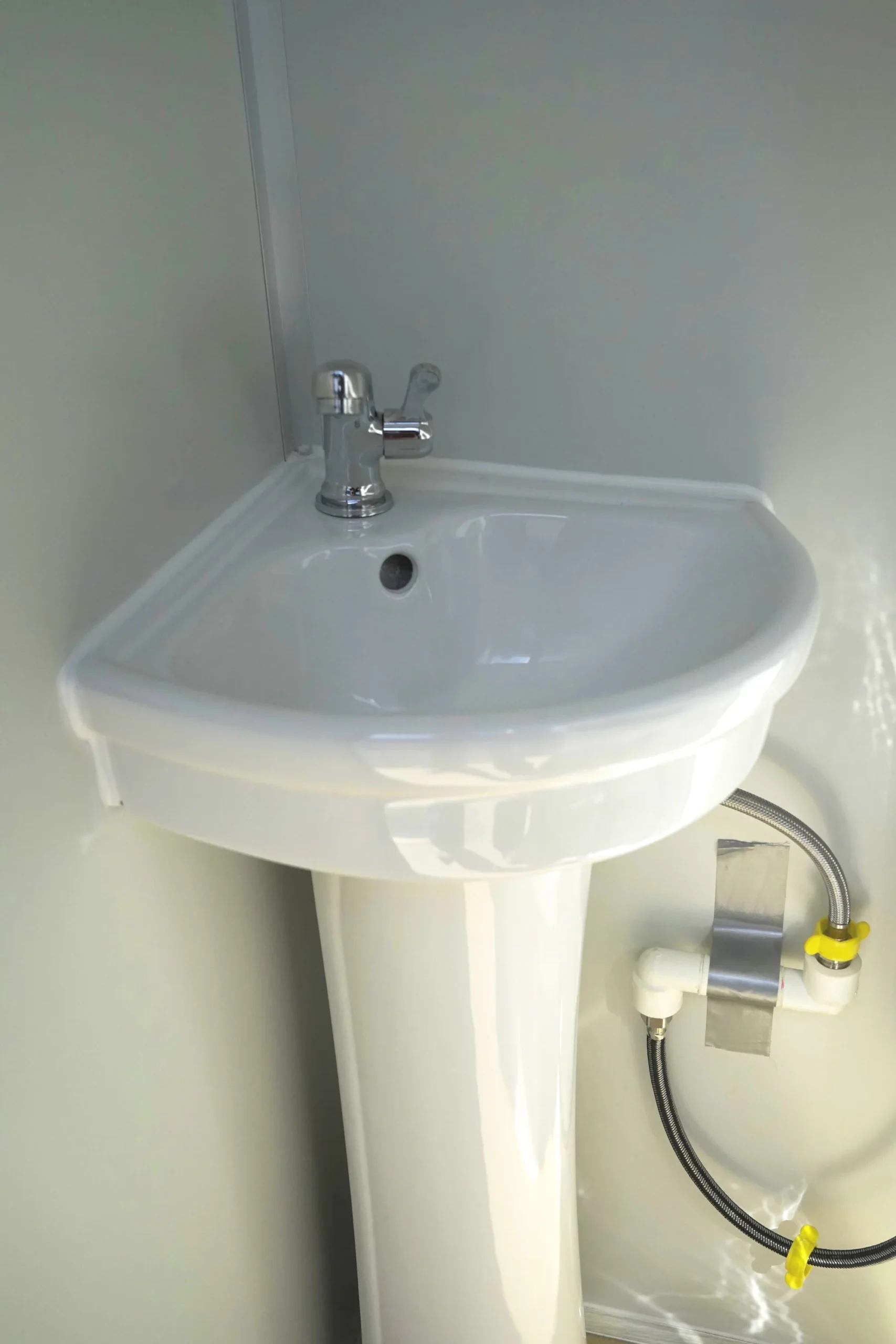 portable toilet with 110v sink