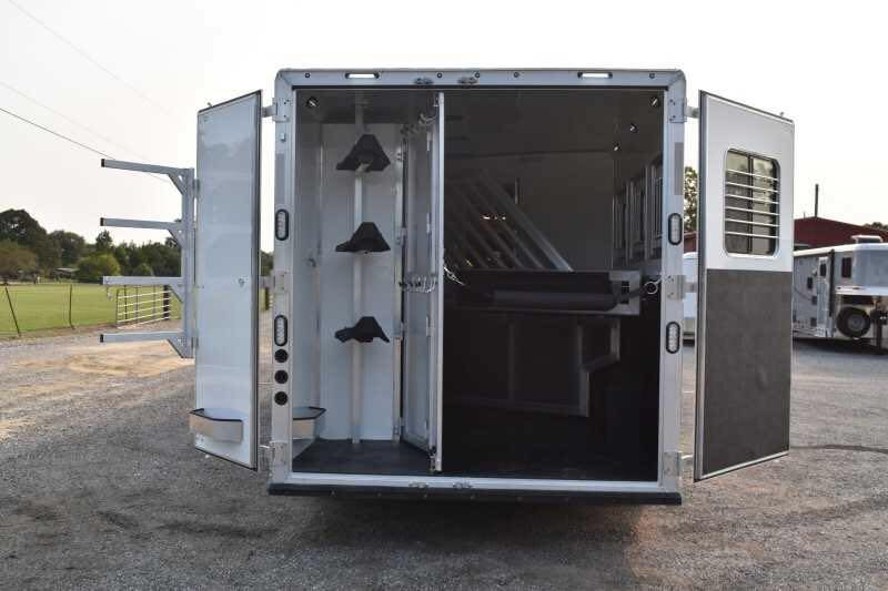 2021 lakota bighorn 8316srglq 3 horse trailer with 16' short wall