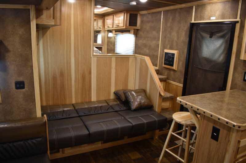2021 lakota bighorn 8316srglq 3 horse trailer with 16' short wall