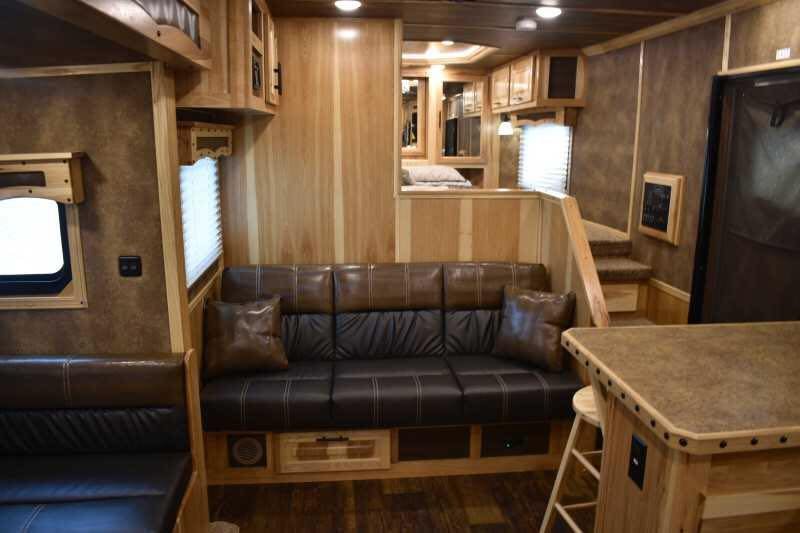 2021 lakota bighorn 8316srglq 3 horse trailer with 16' short wall