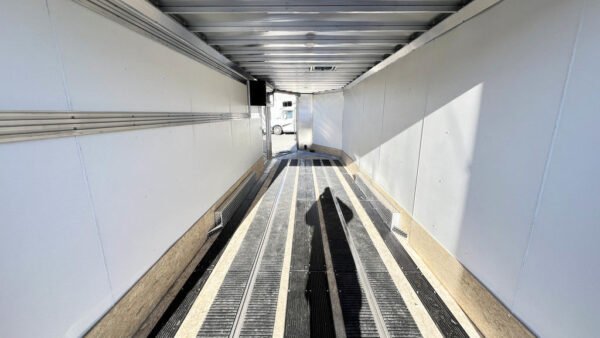 2024 sno pro 7.5×22 aluminum 4 place drive in/out w/extra height, mats & guides, canopy