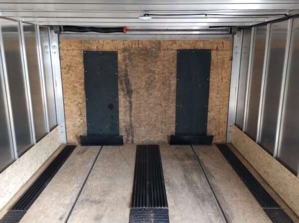 2022 sno pro trailers 101×12 aluminum hybrid 2.0 w/tapered ramp, mats & guides
