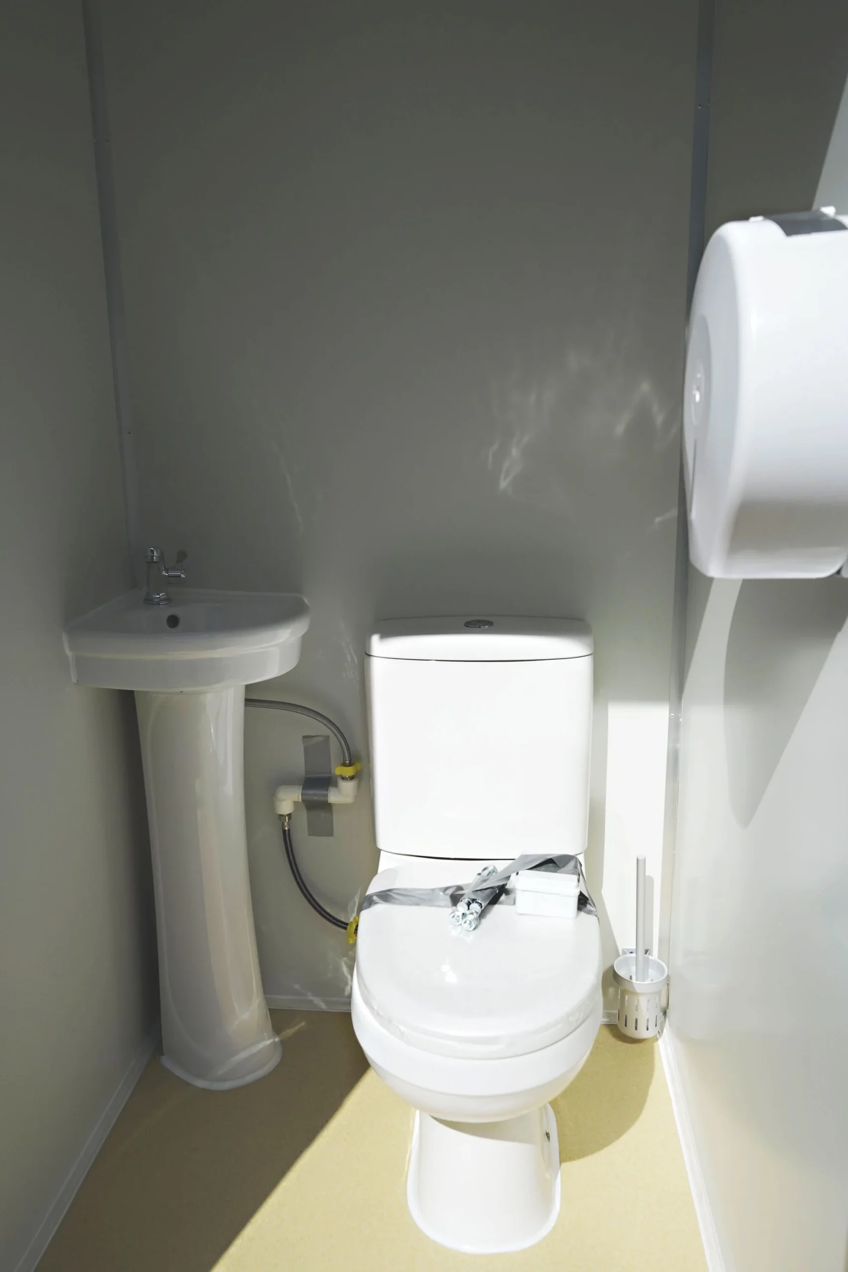portable toilet with 110v sink