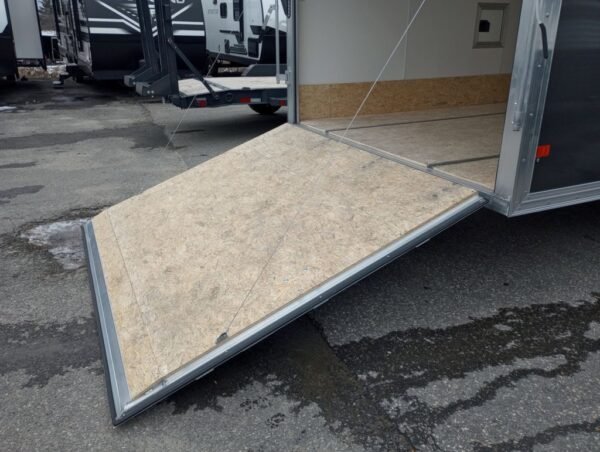 2024 mission trailers 101×24 aluminum 4/5 place drive in/out deckover w/galvanized pkg, canopy