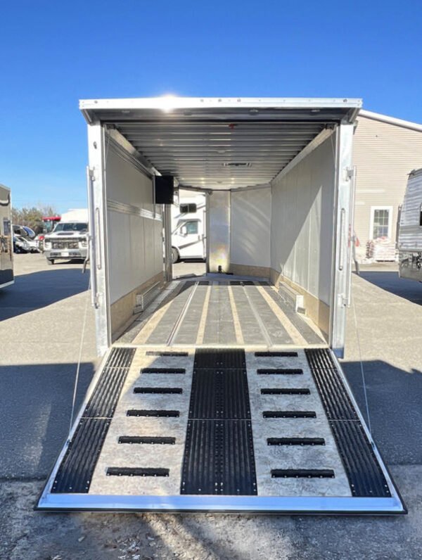 2024 sno pro 7.5×22 aluminum 4 place drive in/out w/extra height, mats & guides, canopy