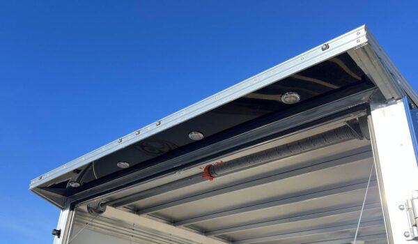 2024 sno pro 7.5×22 aluminum 4 place drive in/out w/extra height, mats & guides, canopy